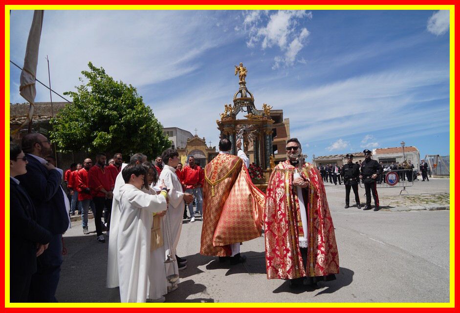 240503_Proc_Crocifisso_Montemaggiore_035.jpg