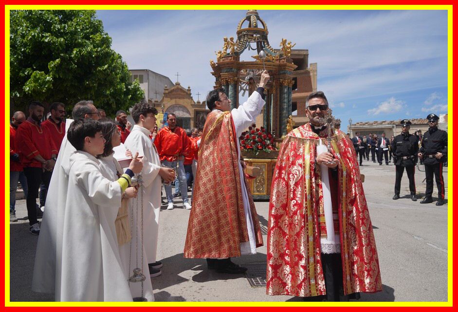 240503_Proc_Crocifisso_Montemaggiore_038.jpg