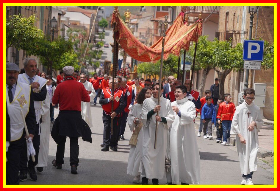 240503_Proc_Crocifisso_Montemaggiore_055.jpg