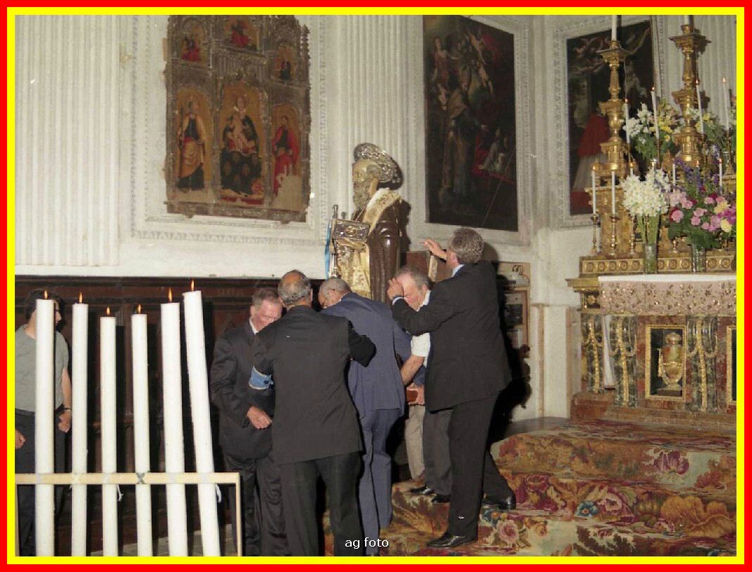 2002p23009_tn.jpg