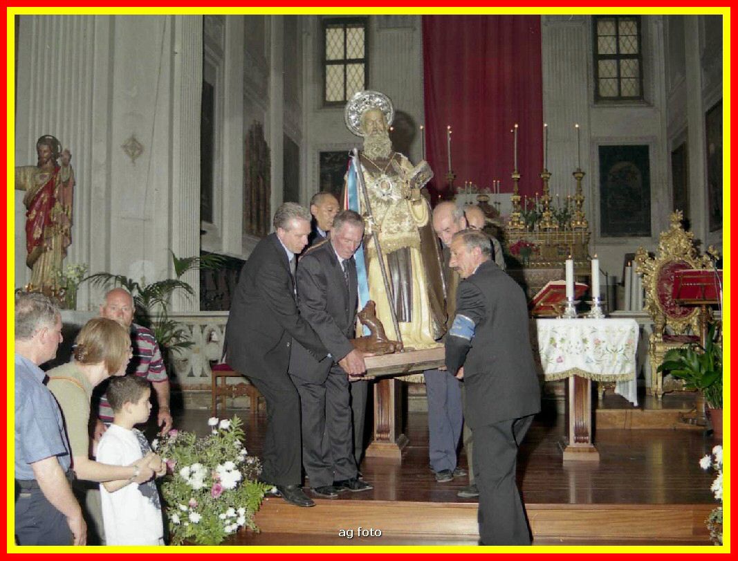 2002p23011_tn.jpg