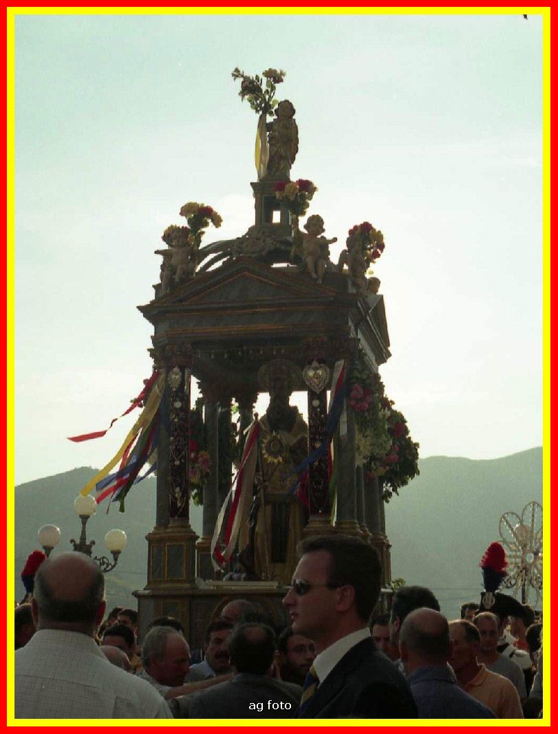 2002p23022_tn.jpg