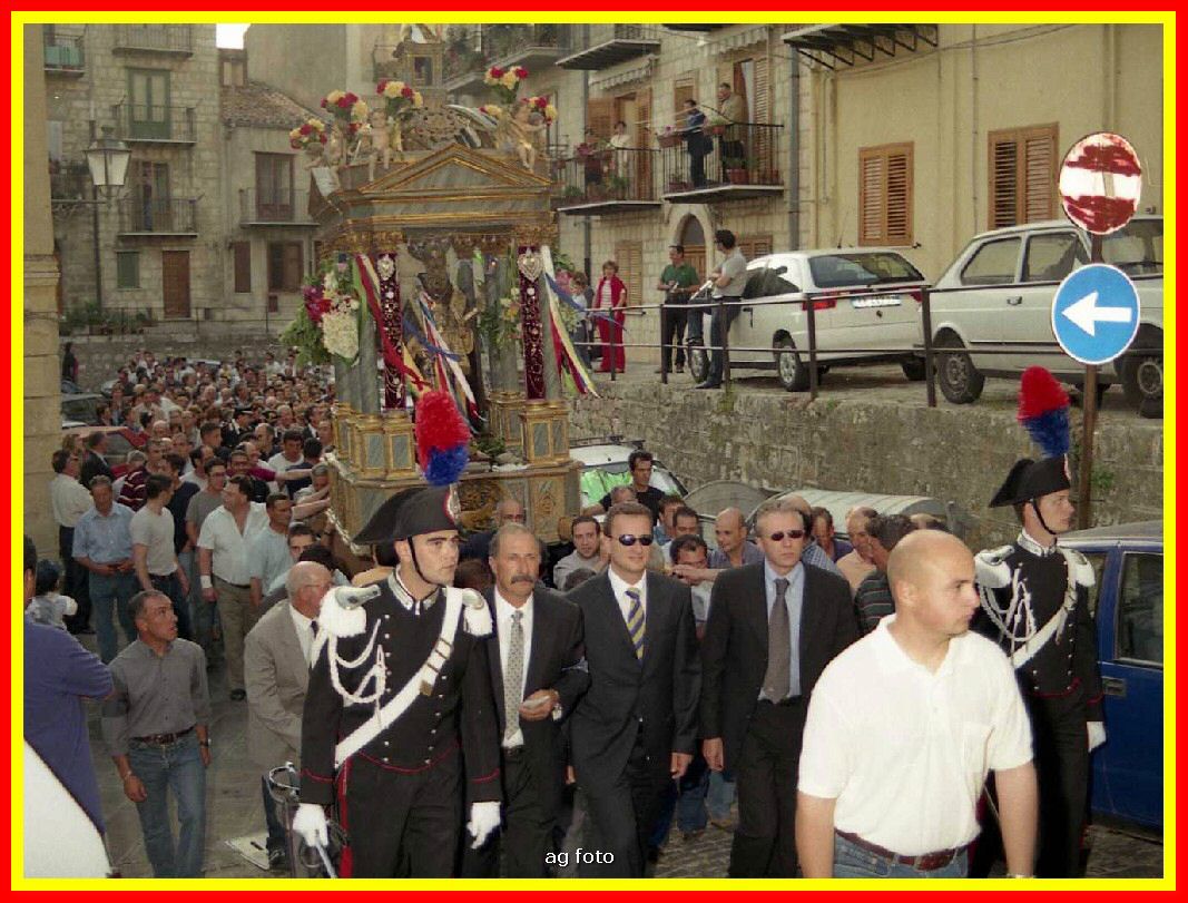 2002p23036_tn.jpg