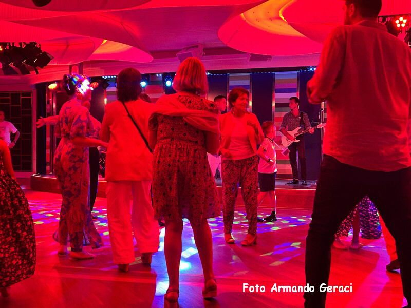 IMG_9049_tn.jpg