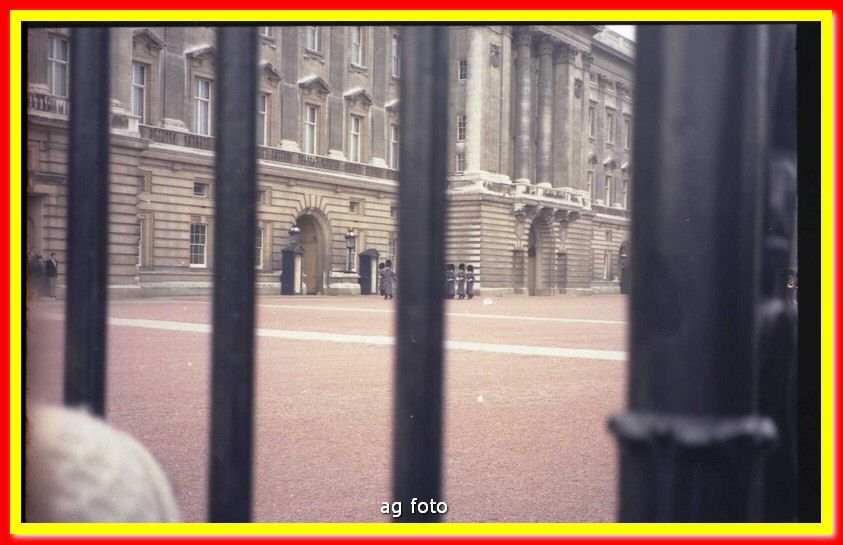 1992p02020_tn.jpg