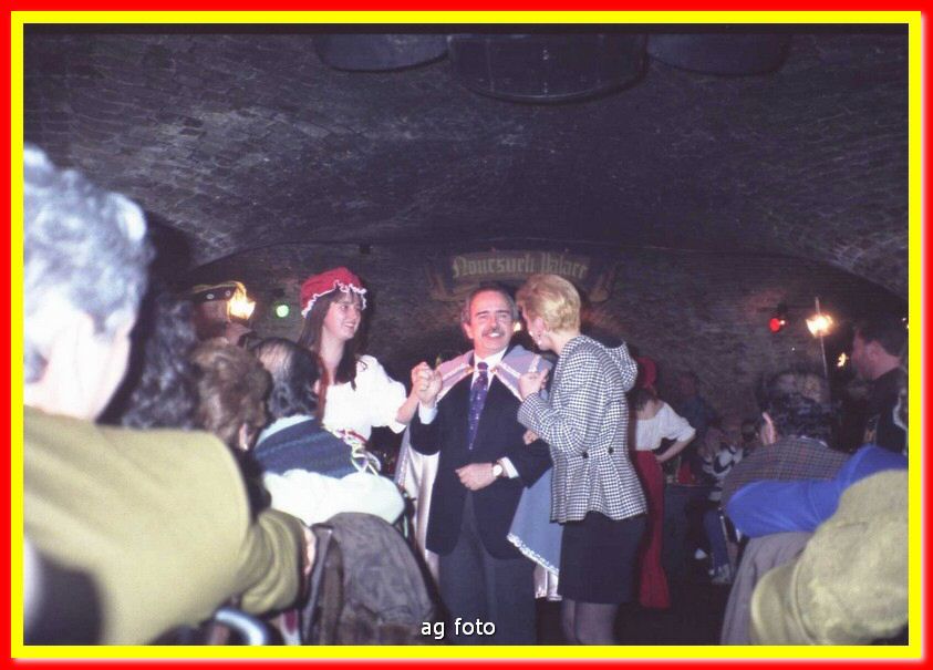 1992p02033_tn.jpg