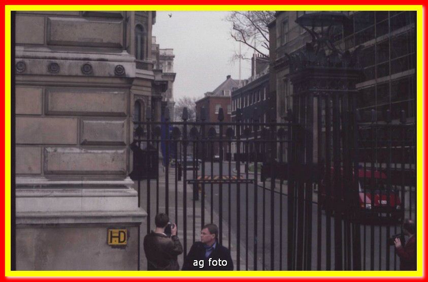 1992p03004_tn.jpg