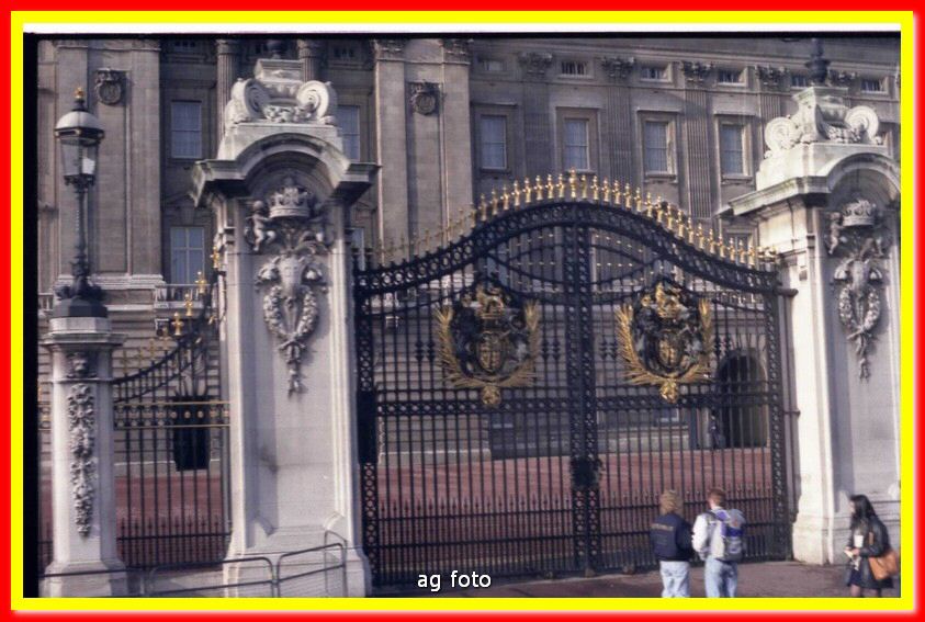 1992p03027_tn.jpg