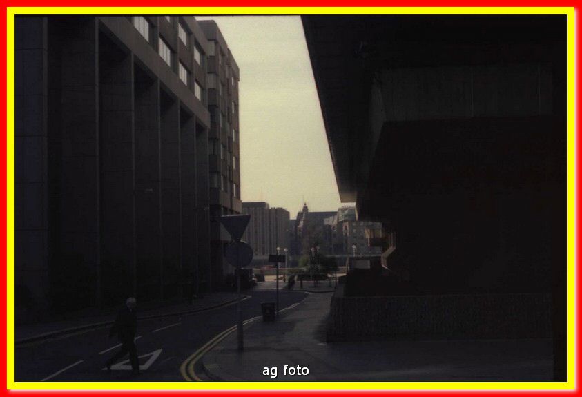 1992p03033_tn.jpg