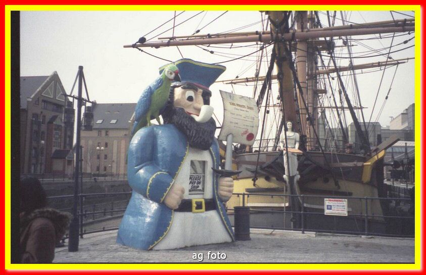 1992p06025_tn.jpg