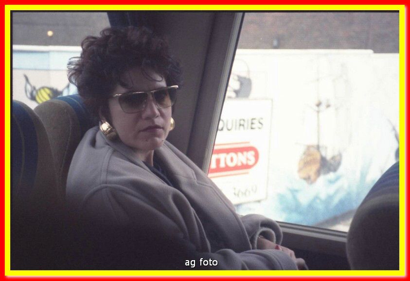 1992p06029_tn.jpg