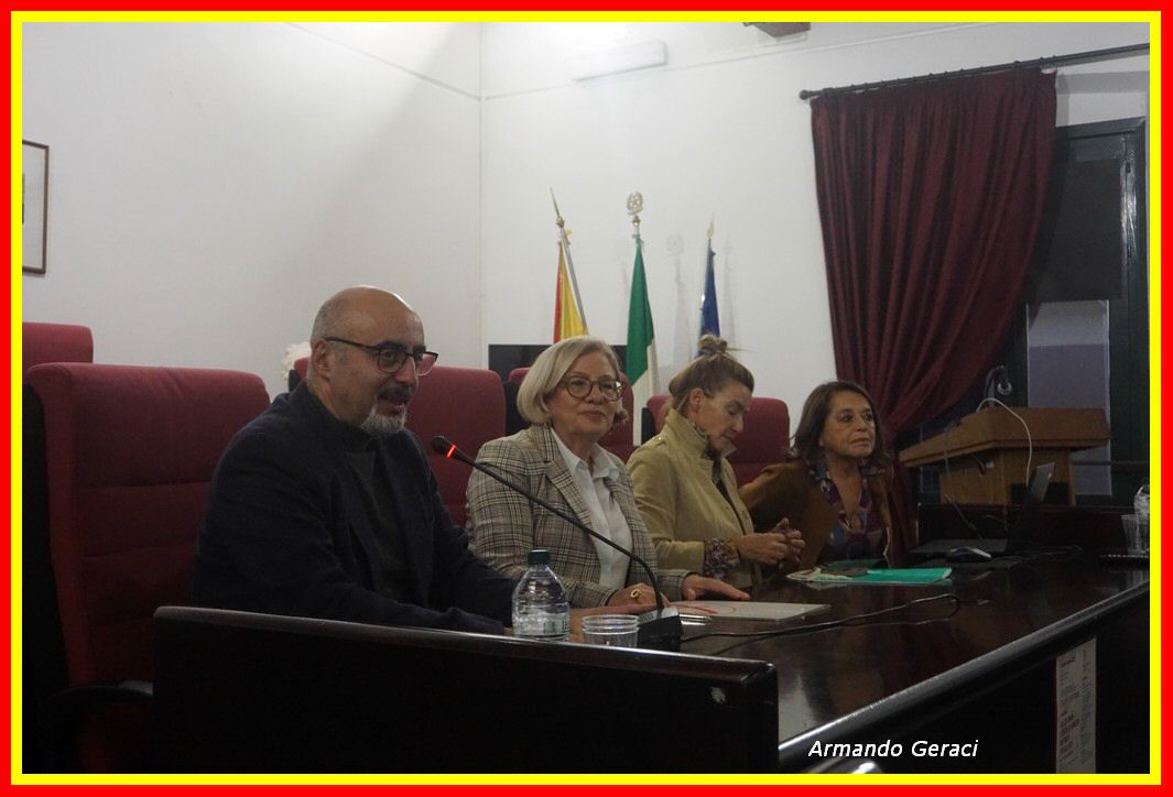 221118_Archeo_Conferenza010.jpg