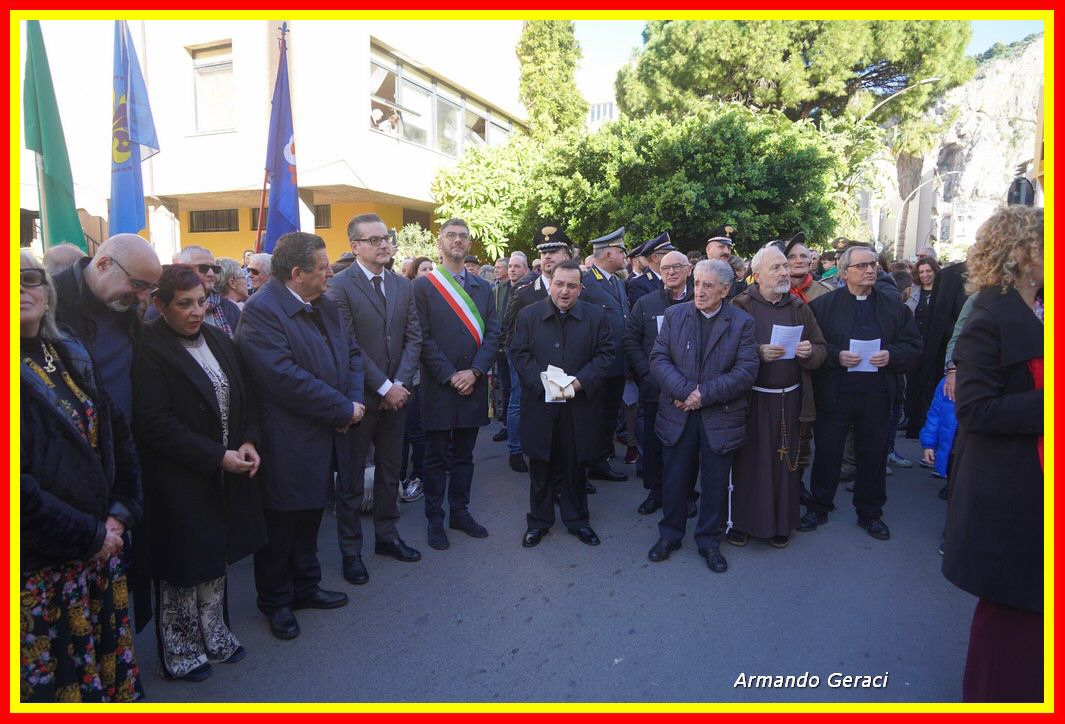 221208_Omaggio_Floreale_Immacolata_066.jpg