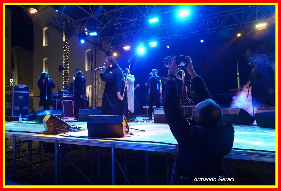 221229_Gospel_Piazza_Duomoi_107.jpg