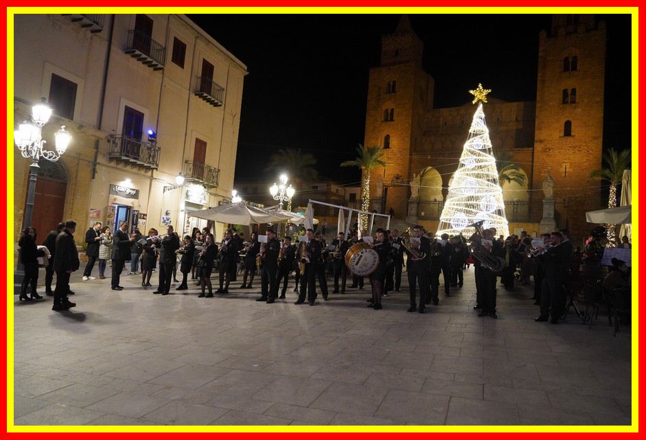 231208_Banda_Pintorno_in_Piazza_Duomo_035.JPG