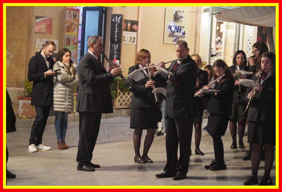 231208_Banda_Pintorno_in_Piazza_Duomo_036.JPG