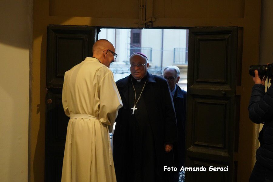 240309_Altare_Chiesa_Santo_Stefano_023.jpg