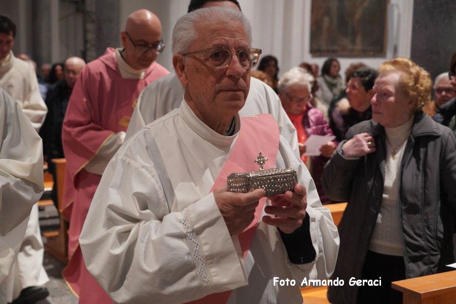 240309_Altare_Chiesa_Santo_Stefano_050.jpg