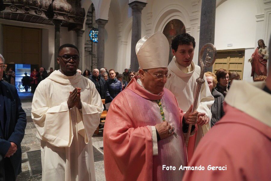 240309_Altare_Chiesa_Santo_Stefano_052.jpg