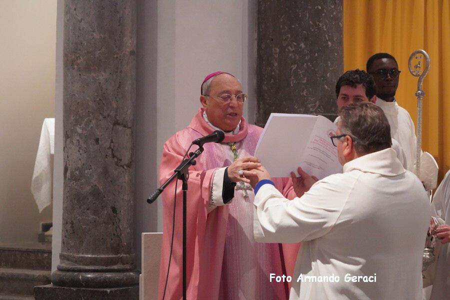 240309_Altare_Chiesa_Santo_Stefano_064.jpg