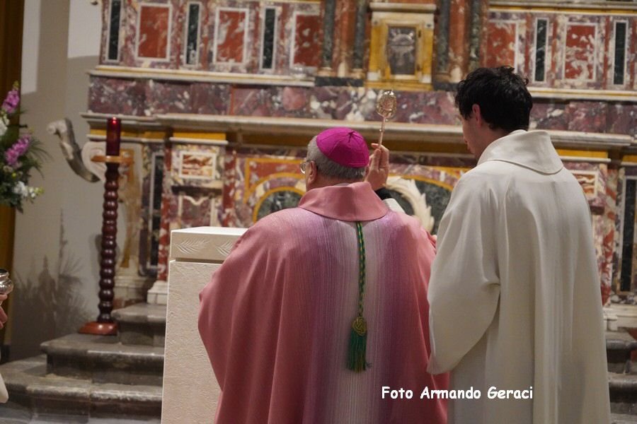 240309_Altare_Chiesa_Santo_Stefano_074.jpg