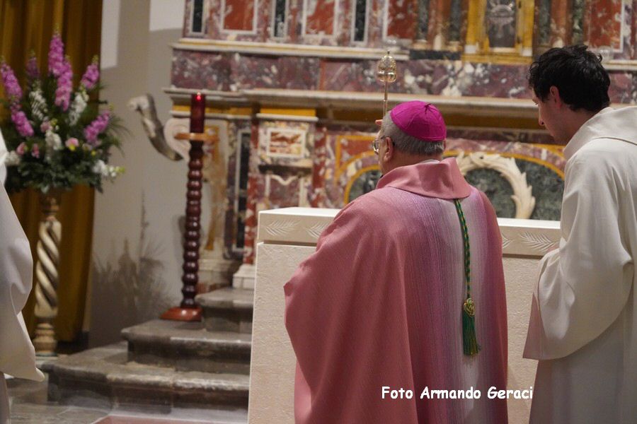 240309_Altare_Chiesa_Santo_Stefano_075.jpg