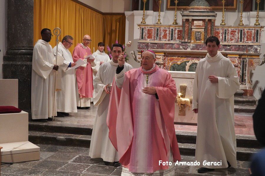 240309_Altare_Chiesa_Santo_Stefano_079.jpg