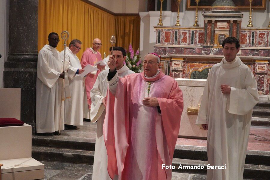 240309_Altare_Chiesa_Santo_Stefano_080.jpg