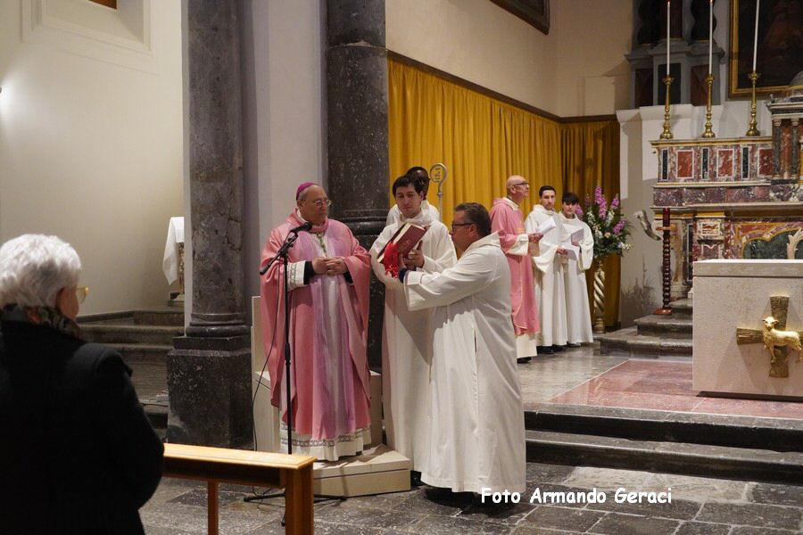 240309_Altare_Chiesa_Santo_Stefano_084.jpg