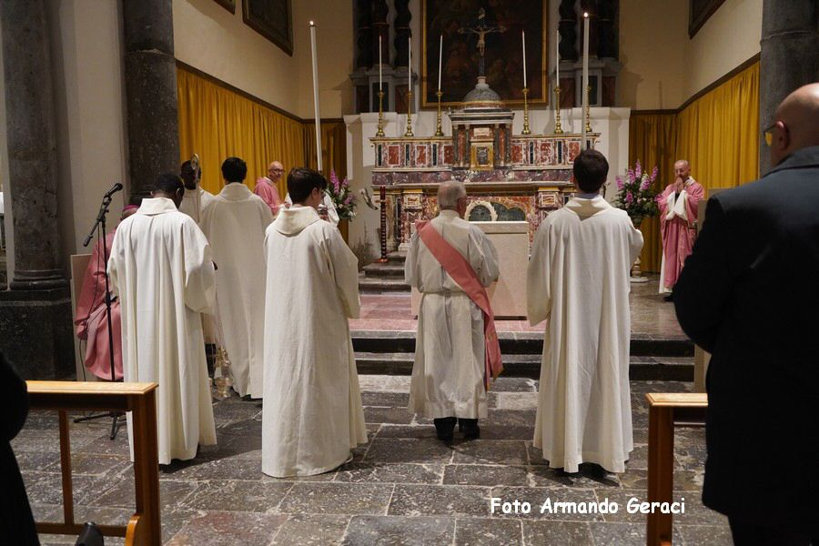 240309_Altare_Chiesa_Santo_Stefano_092.jpg