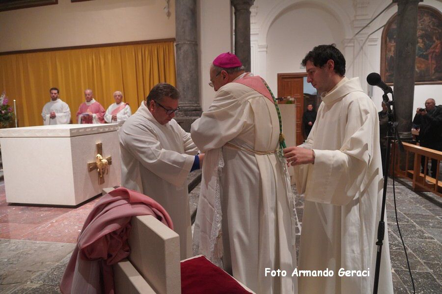 240309_Altare_Chiesa_Santo_Stefano_119.jpg