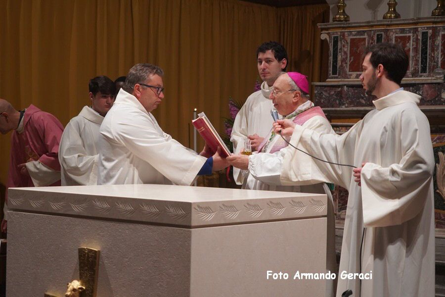 240309_Altare_Chiesa_Santo_Stefano_123.jpg