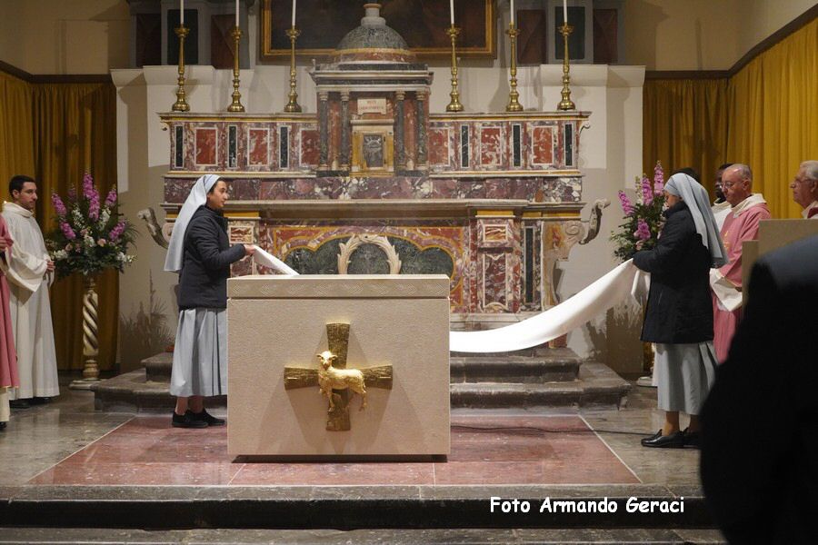 240309_Altare_Chiesa_Santo_Stefano_158.jpg