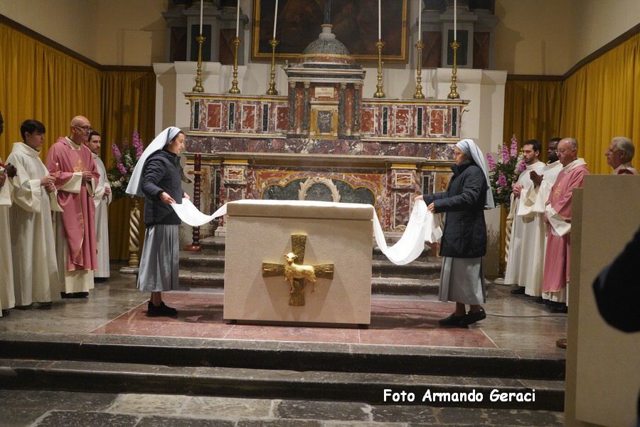 240309_Altare_Chiesa_Santo_Stefano_162.jpg