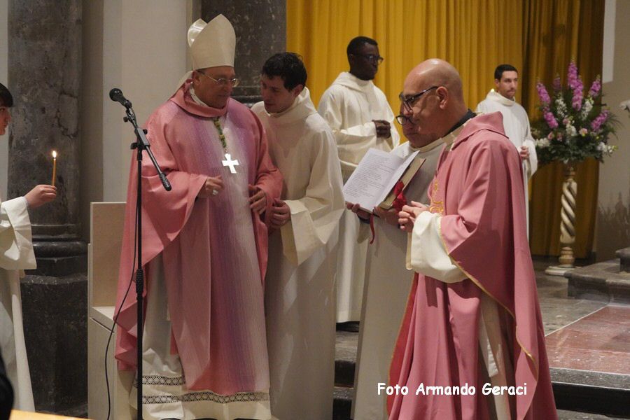 240309_Altare_Chiesa_Santo_Stefano_172.jpg