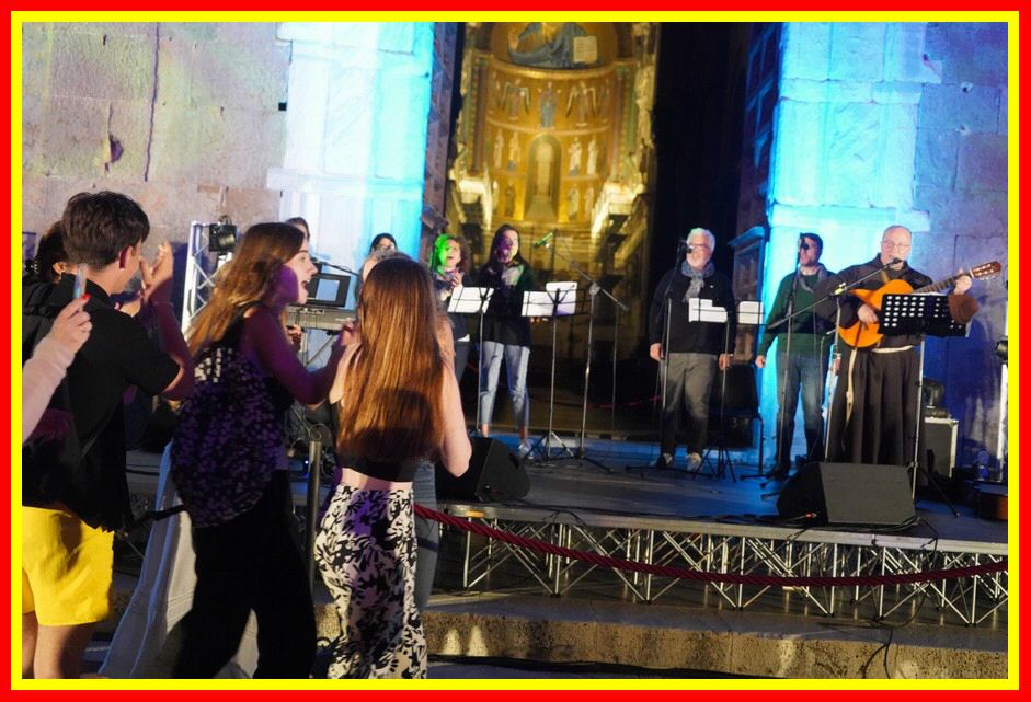 240510_MFM_Cantori_Chiara_e_Francesco_043.jpg