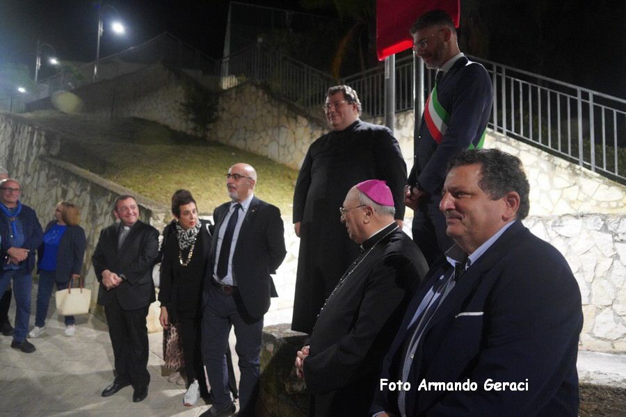 24102_Piazza_San_Giovanni_Paolo_II__066.JPG
