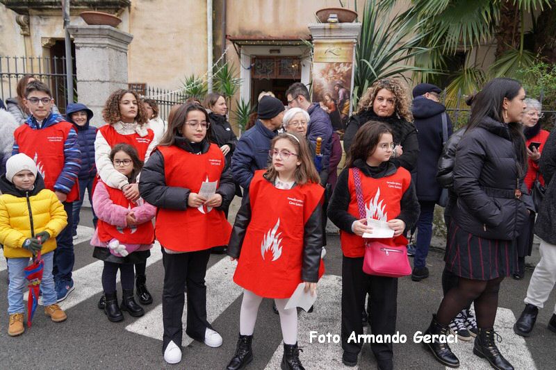 241208_Omaggio_Floreale_a_Maria_003.JPG