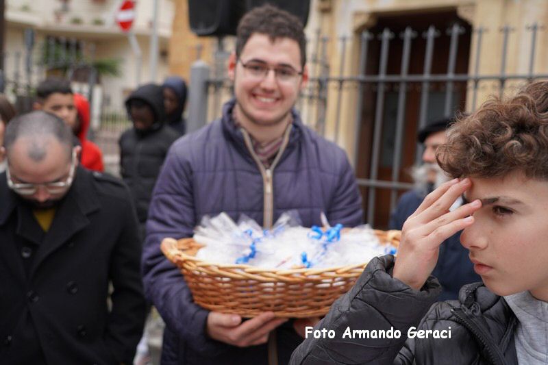 241208_Omaggio_Floreale_a_Maria_006.JPG