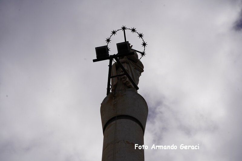 241208_Omaggio_Floreale_a_Maria_011.JPG