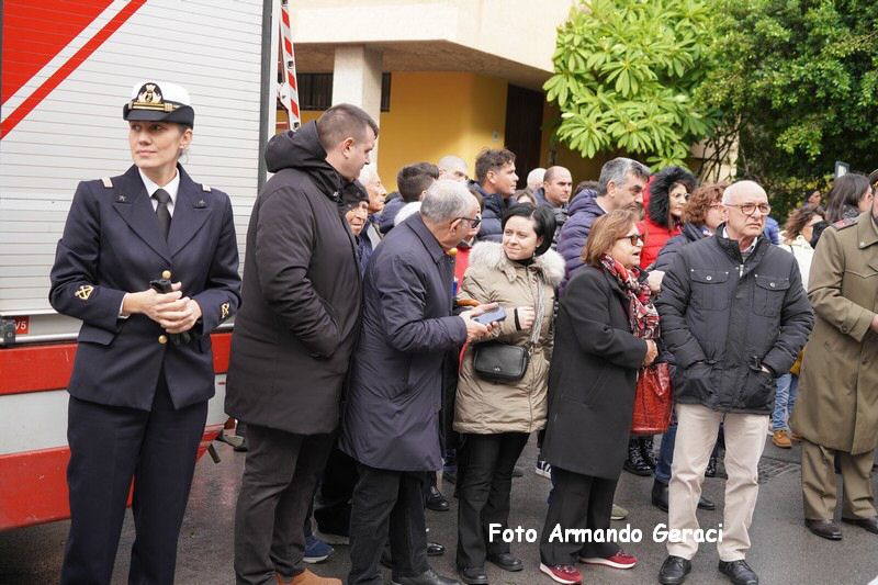 241208_Omaggio_Floreale_a_Maria_014.JPG