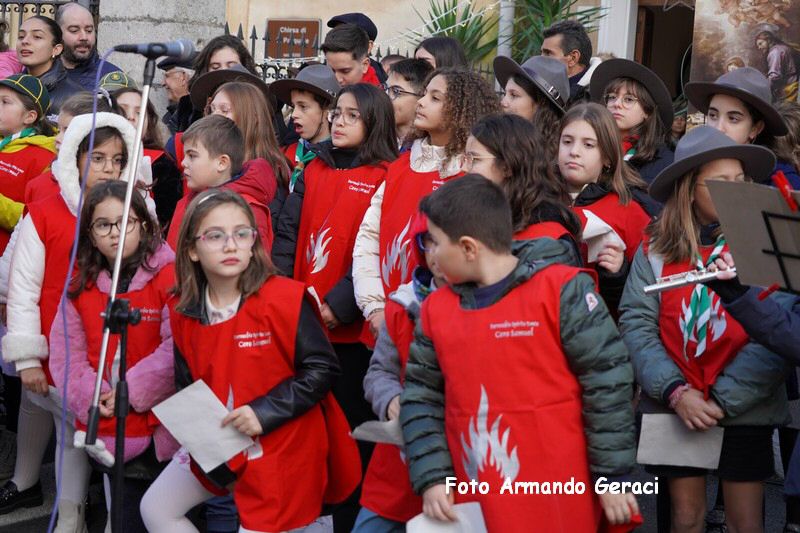 241208_Omaggio_Floreale_a_Maria_044.JPG