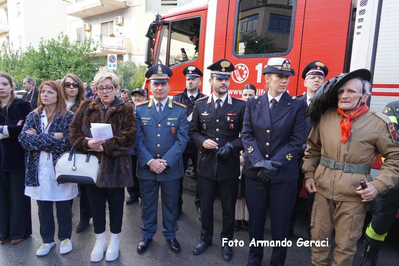 241208_Omaggio_Floreale_a_Maria_054.JPG