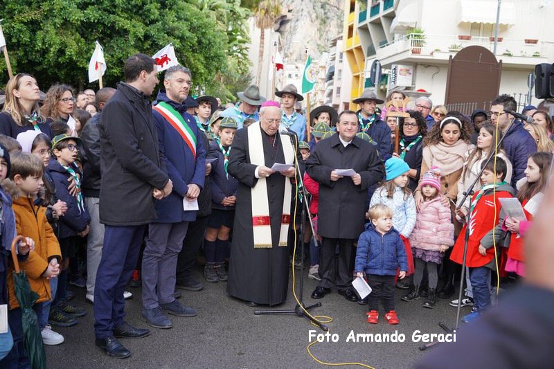 241208_Omaggio_Floreale_a_Maria_061.JPG