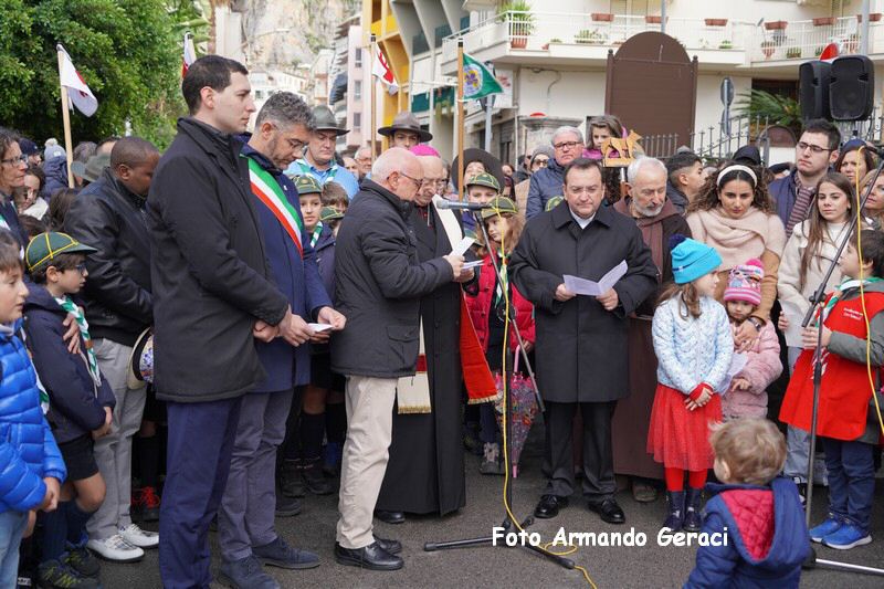 241208_Omaggio_Floreale_a_Maria_063.JPG