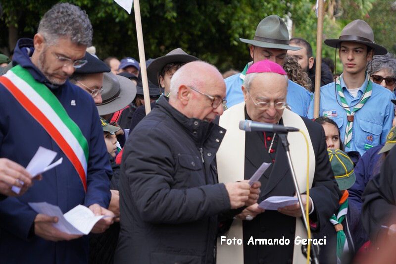 241208_Omaggio_Floreale_a_Maria_065.JPG