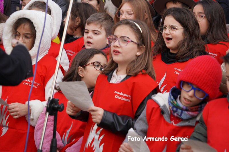 241208_Omaggio_Floreale_a_Maria_066.JPG