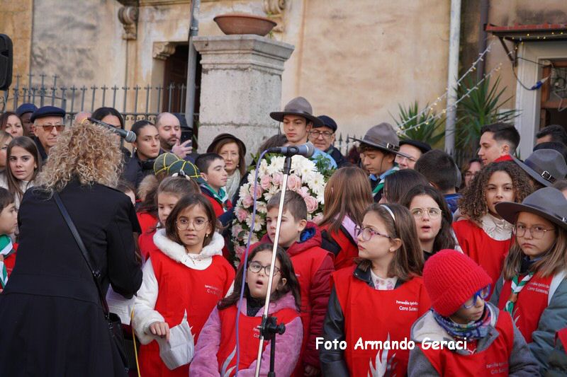 241208_Omaggio_Floreale_a_Maria_071.JPG