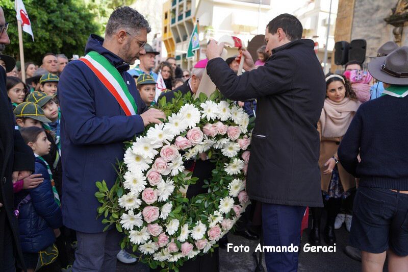 241208_Omaggio_Floreale_a_Maria_076.JPG