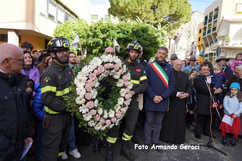 241208_Omaggio_Floreale_a_Maria_087.JPG